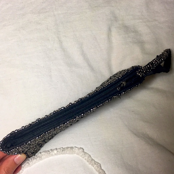 Vintage Beaded Clutch Black and Silver Metallic - Picture 5 of 8